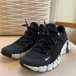 Nike metcon womens shoe size 9.5